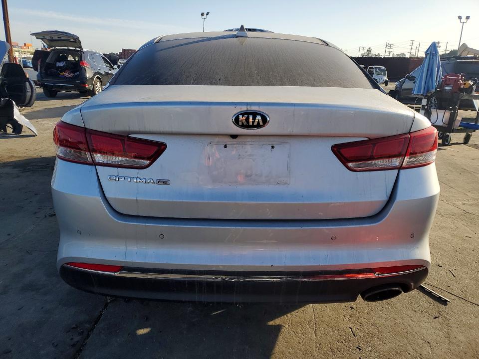 Photo 6 from auction – 2018 KIA OPTIMA with VIN 5XXGT4L31JG224980