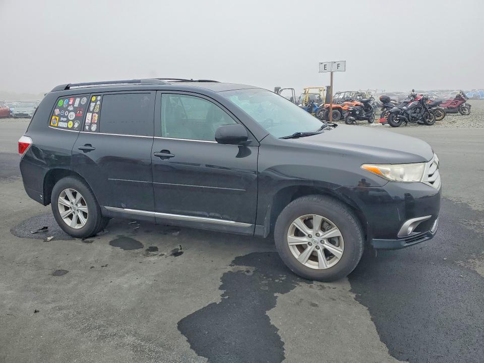 Photo 4 from auction – 2013 TOYOTA HIGHLANDER with VIN 5TDZK3EH1DS125139