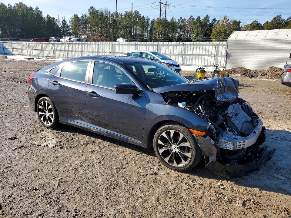 Photo 4 from auction – 2016 HONDA CIVIC with VIN 19XFC1F30GE018041