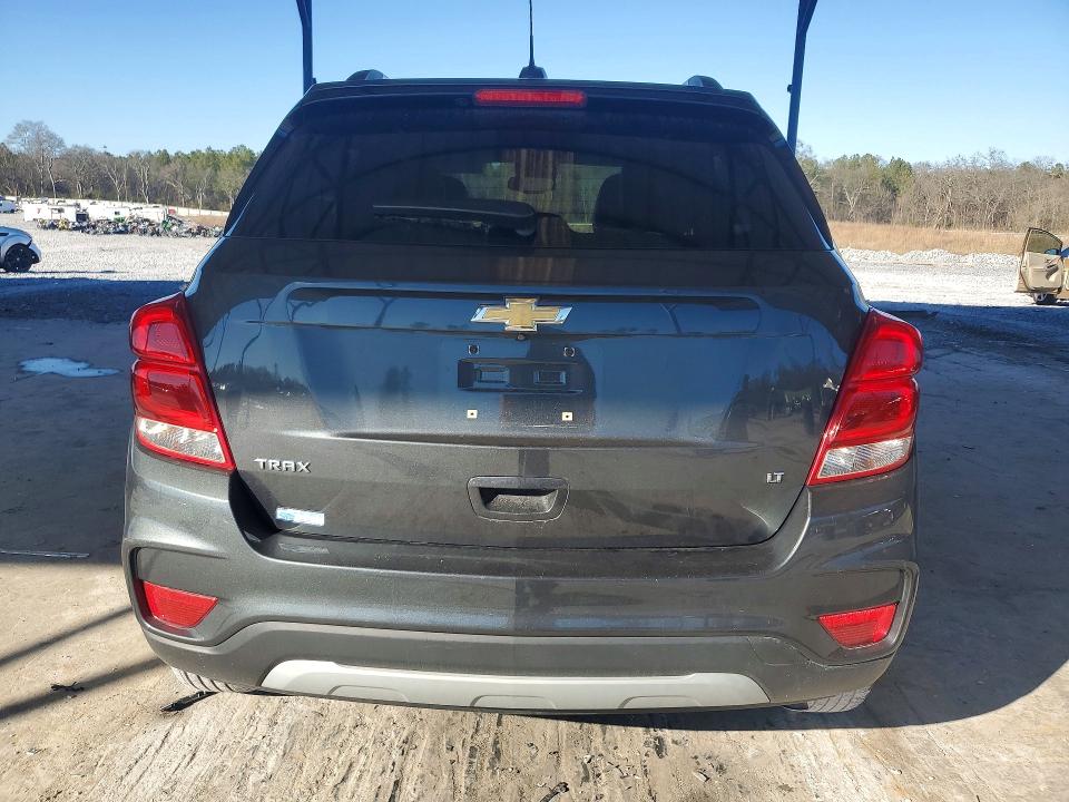 Photo 6 from auction – 2018 CHEVROLET TRAX with VIN KL7CJLSB0JB543989
