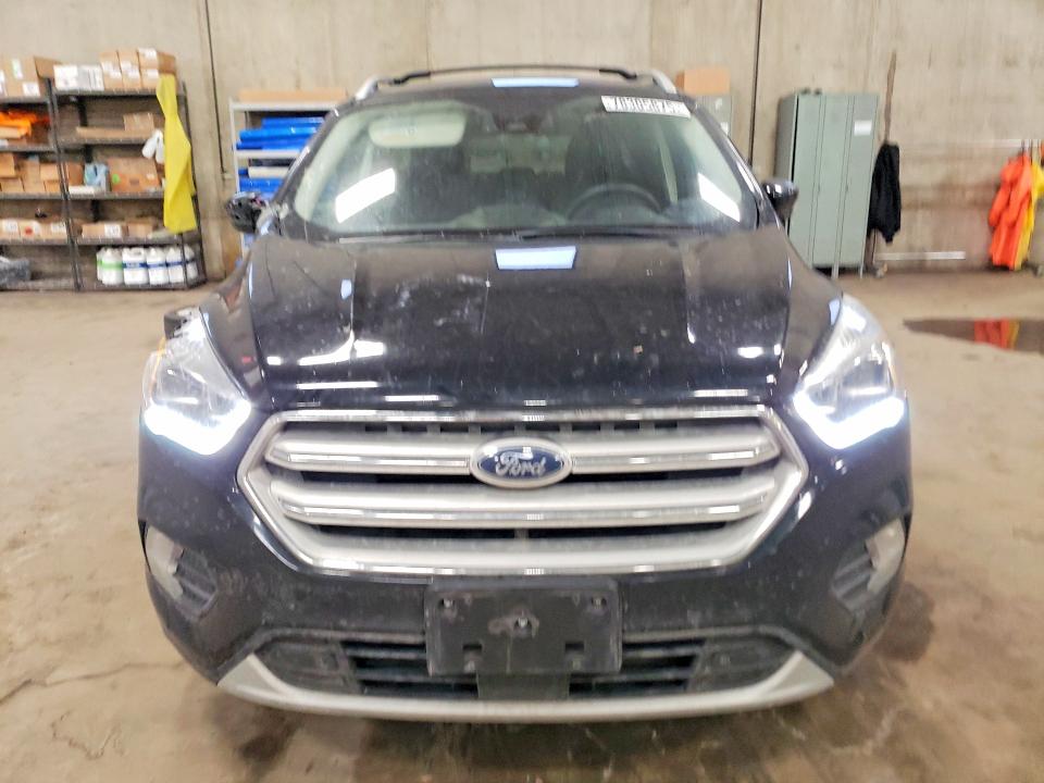 Foto 5 de la subasta – 2018 FORD ESCAPE con VIN 1FMCU9J92JUB84897
