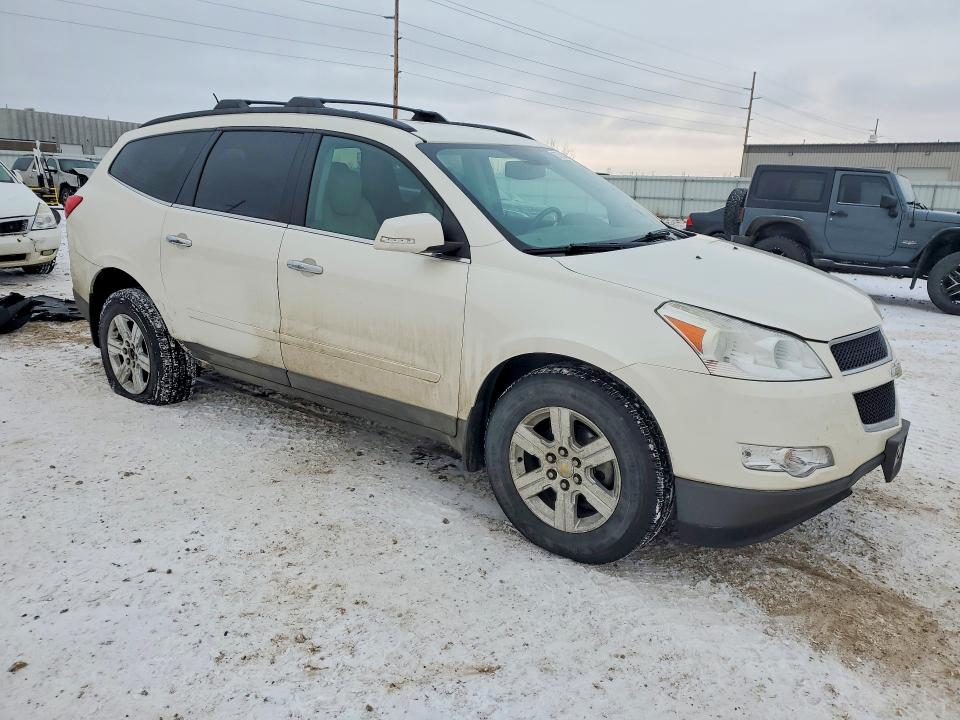 Photo 4 from auction – 2012 CHEVROLET TRAVERSE L with VIN 1GNKVJEDXCJ357820