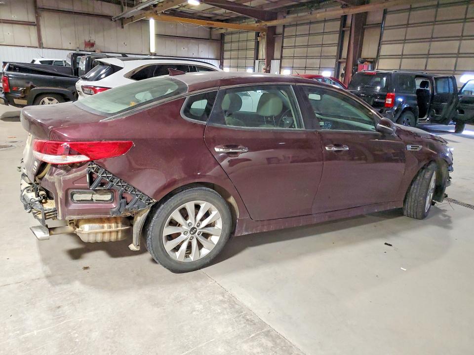 Photo 3 from auction – 2018 KIA OPTIMA with VIN 5XXGT4L38JG267308