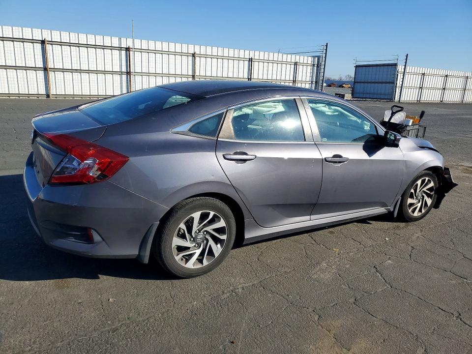 Photo 3 from auction – 2016 HONDA CIVIC with VIN 2HGFC2F7XGH501891