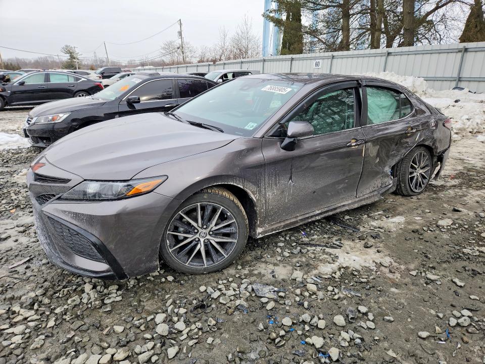 Photo 1 from auction – 2023 TOYOTA CAMRY with VIN 4T1S31AK6PU610943