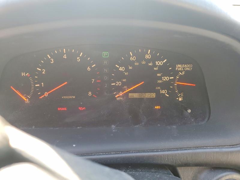 Photo 9 from auction – 2001 LEXUS ES 300 with VIN JT8BF28G710328956