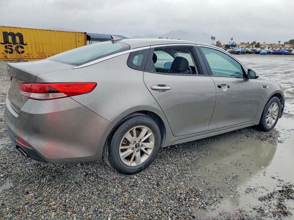 Photo 3 from auction – 2016 KIA OPTIMA LX with VIN 5XXGT4L31GG116559