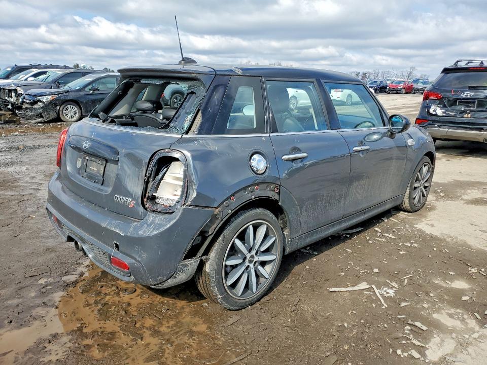 Photo 3 from auction – 2019 MINI COOPER S with VIN WMWXU3C55K2H54949