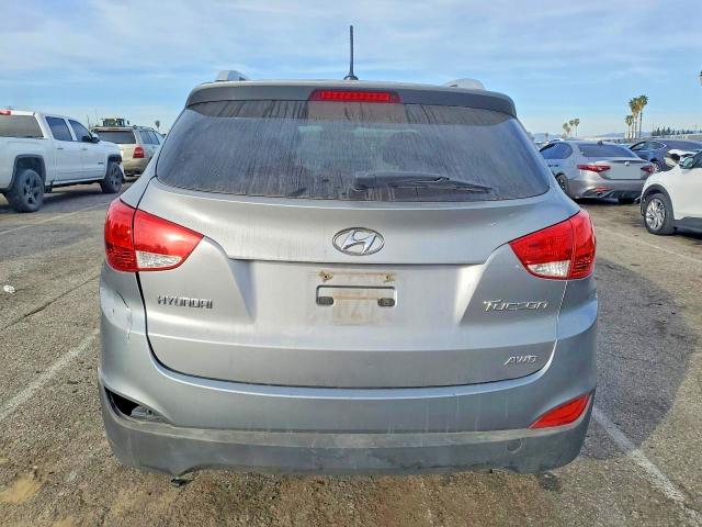 Photo 6 from auction – 2013 HYUNDAI TUCSON GLS with VIN KM8JUCACXDU697089