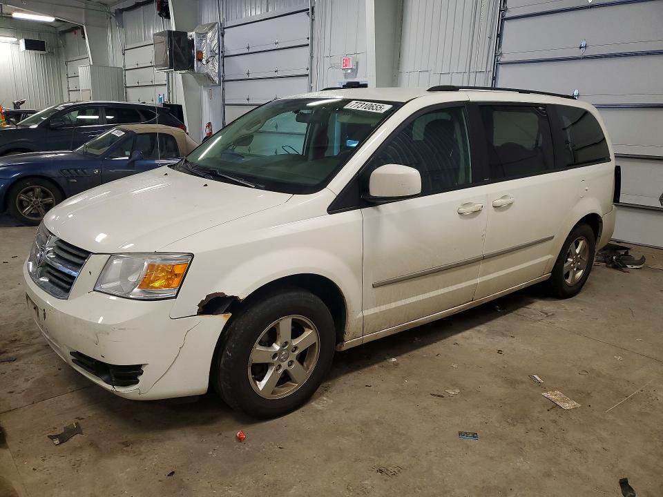 DODGE GRAND CARAVAN 2010 مع رقم تعريف المركبة 2D4RN5D15AR314620 - صورة من المزاد
