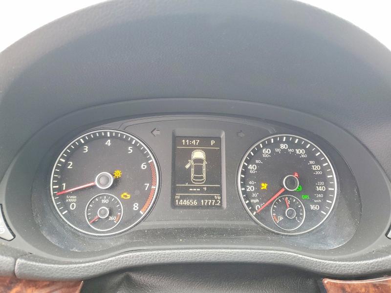 Photo 9 from auction – 2013 VOLKSWAGEN PASSAT with VIN 1VWCH7A38DC043364