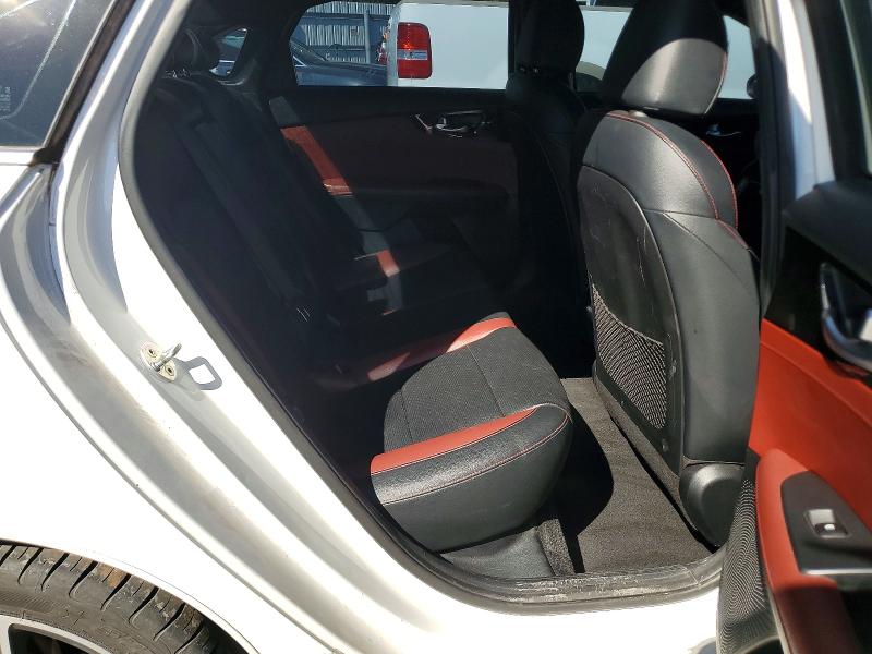 Photo 10 from auction – 2019 KIA FORTE with VIN 3KPF54AD7KE032569