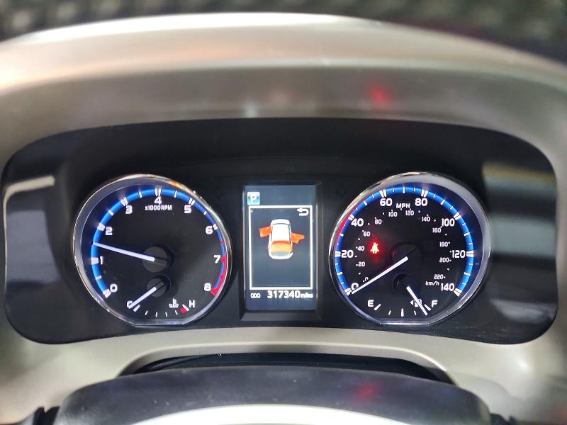 Photo 9 from auction – 2016 TOYOTA RAV4 XLE with VIN 2T3RFREV5GW421605