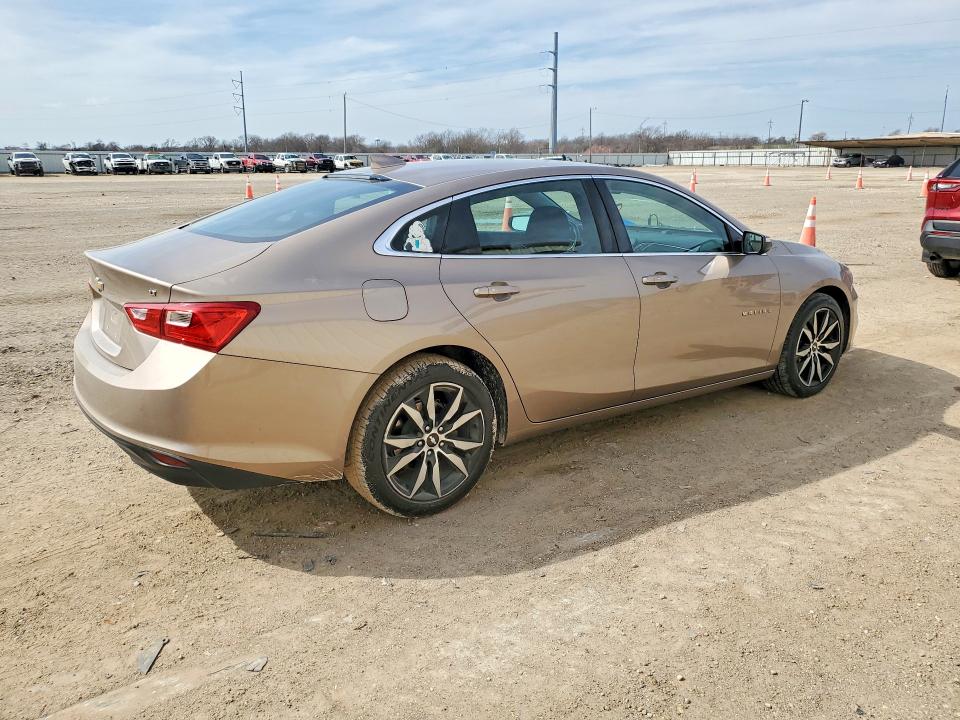 Photo 3 from auction – 2018 CHEVROLET MALIBU with VIN 1G1ZD5ST2JF274047