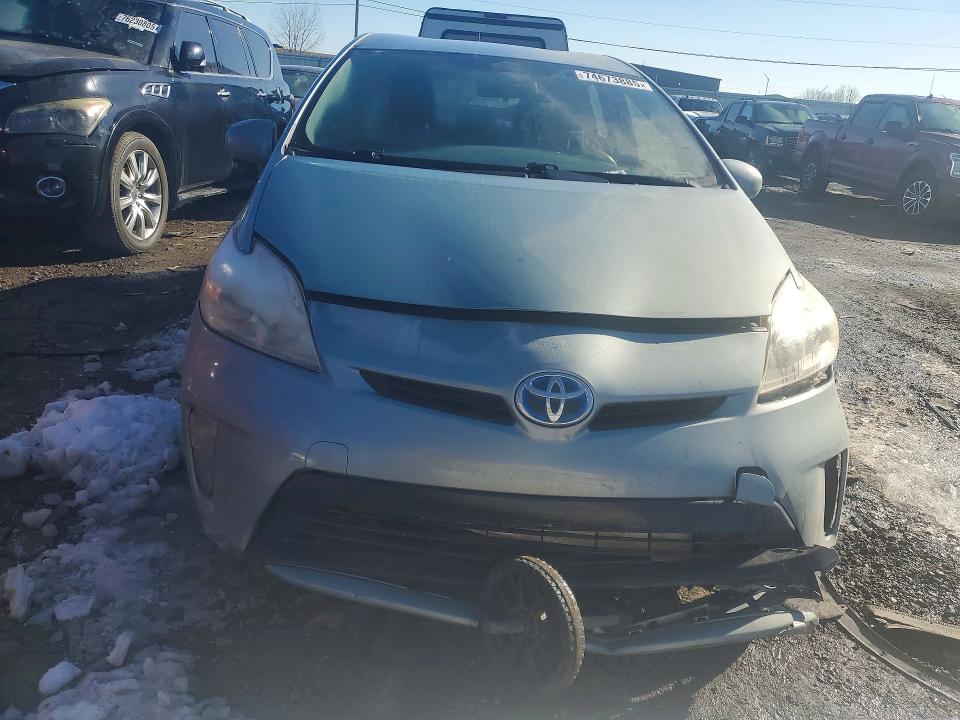 Photo 5 from auction – 2014 TOYOTA PRIUS with VIN JTDKN3DU9E1796967