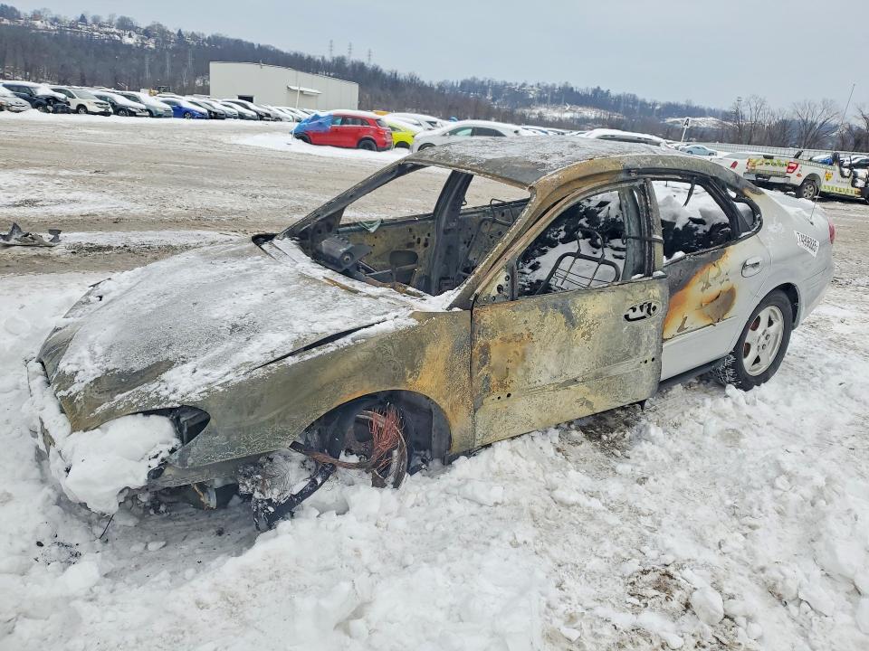 FORD TAURUS 2002 with VIN 1FAFP53U72A151065 - Photo from auction