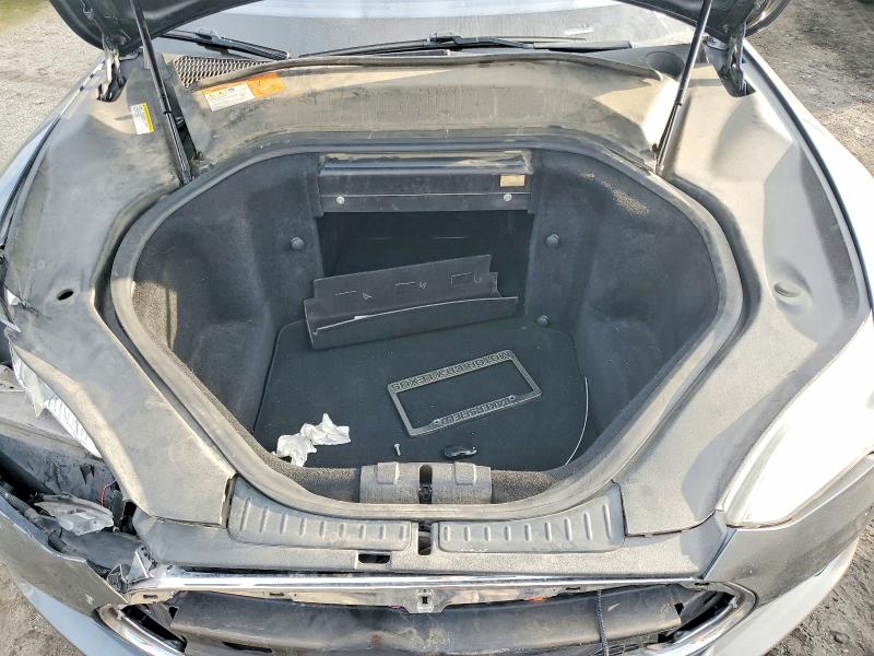 Photo 11 from auction – 2013 TESLA MODEL S with VIN 5YJSA1DP8DFP27641