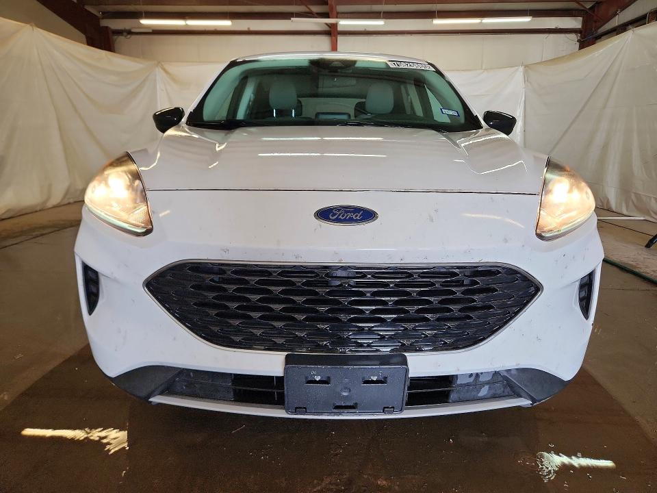 Photo 5 from auction – 2022 FORD ESCAPE SE with VIN 1FMCU9G67NUA16708