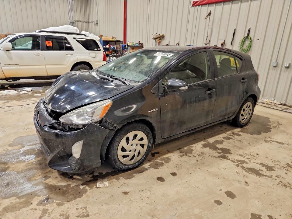 TOYOTA PRIUS C 2016 with VIN JTDKDTB31G1120884 - Photo from auction