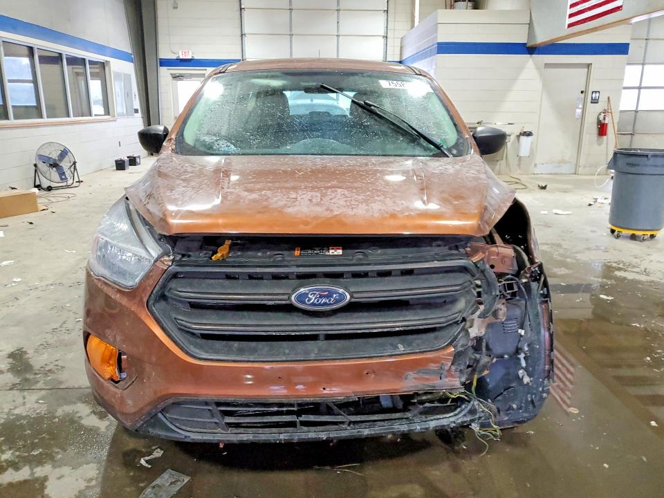 Photo 5 from auction – 2017 FORD ESCAPE S with VIN 1FMCU0F77HUA58368