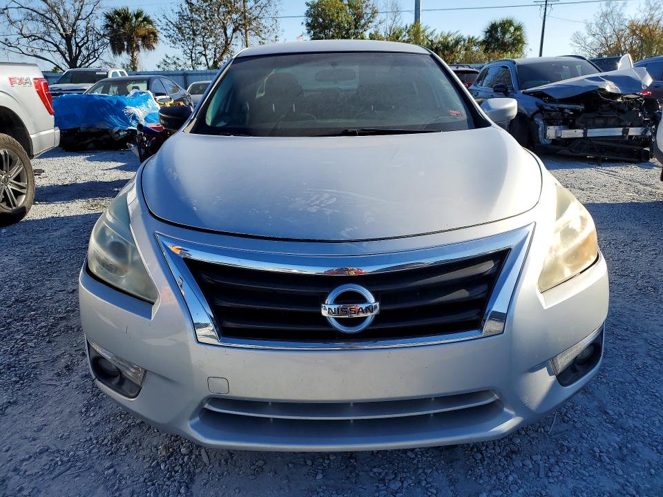 Photo 5 from auction – 2015 NISSAN ALTIMA with VIN 1N4AL3AP7FC165226