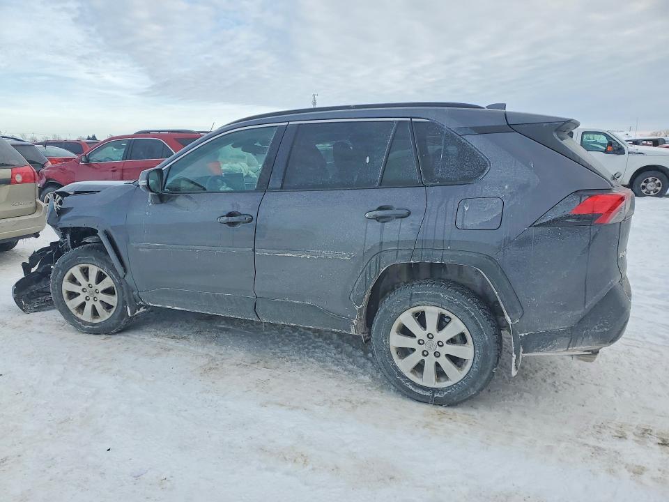 Photo 2 from auction – 2024 TOYOTA RAV4 with VIN 2T3R1RFV0RC400758