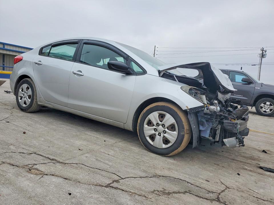 Photo 4 from auction – 2015 KIA FORTE with VIN KNAFK4A60F5331510