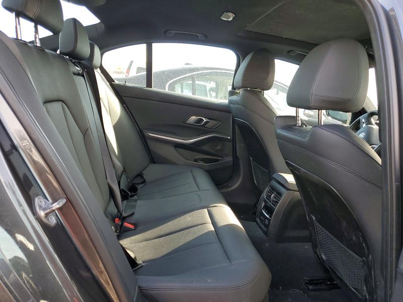 Photo 10 from auction – 2019 BMW 330XI with VIN 3MW5R7J50K8B00779