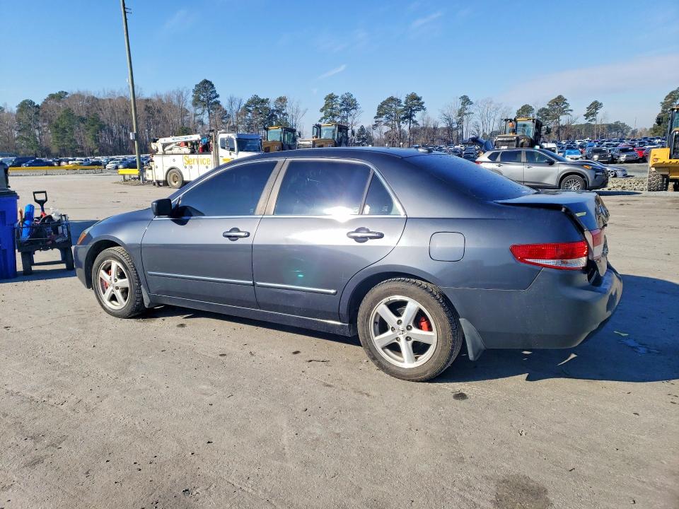 Photo 2 from auction – 2004 HONDA ACCORD with VIN 1HGCM56704A097608