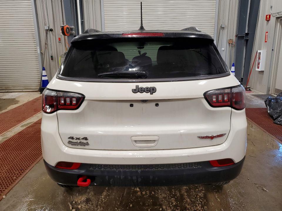 Photo 6 from auction – 2020 JEEP COMPASS TR with VIN 3C4NJDDB5LT184493