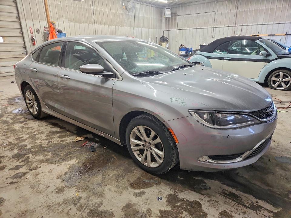 Photo 4 from auction – 2015 CHRYSLER 200 LIMITE with VIN 1C3CCCAB4FN502273