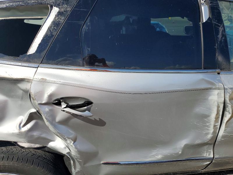 Photo 11 from auction – 2020 BUICK ENCLAVE with VIN 5GAERBKW2LJ163760