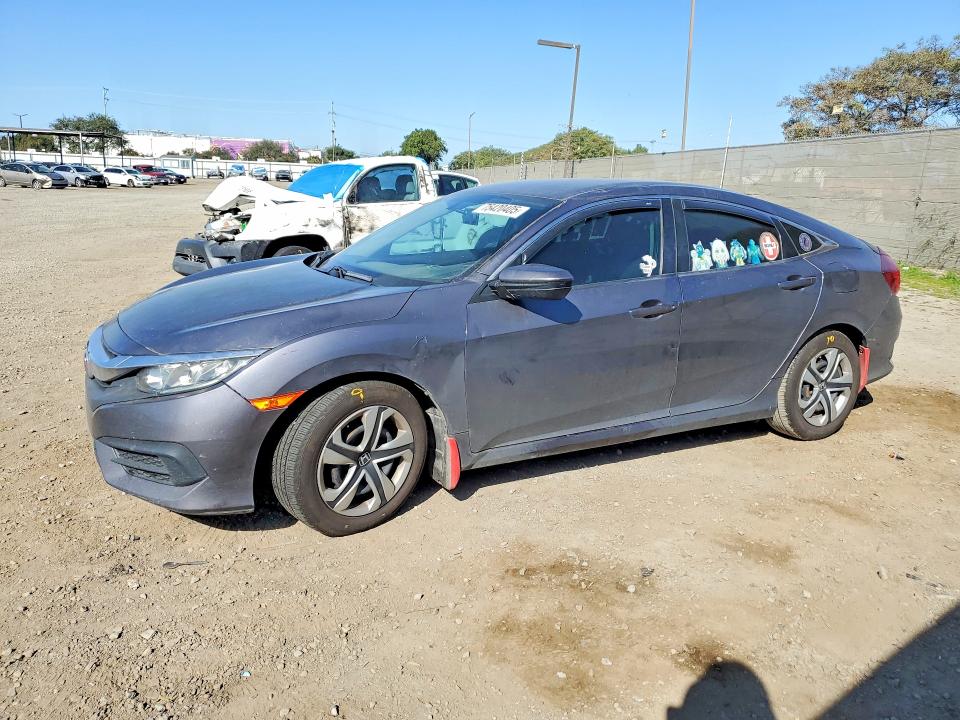 HONDA CIVIC 2018 with VIN 2HGFC2F59JH602880 - Photo from auction