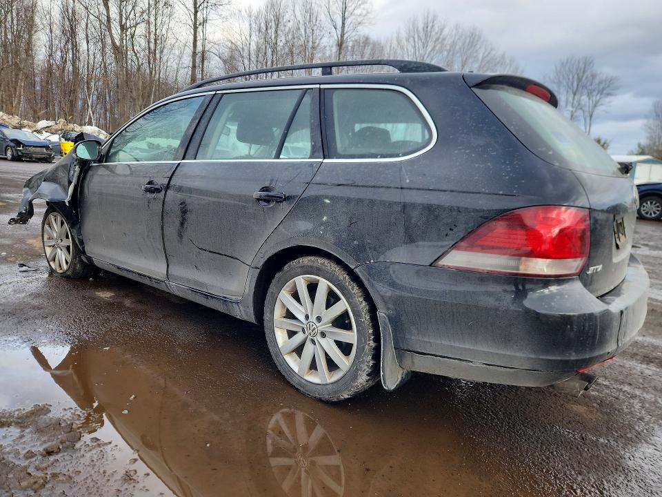 Photo 2 from auction – 2014 VOLKSWAGEN JETTA with VIN 3VWPL7AJ1EM613946