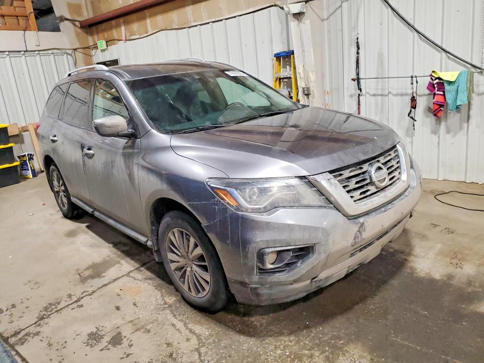 Photo 4 from auction – 2017 NISSAN PATHFINDER with VIN 5N1DR2MM2HC630379