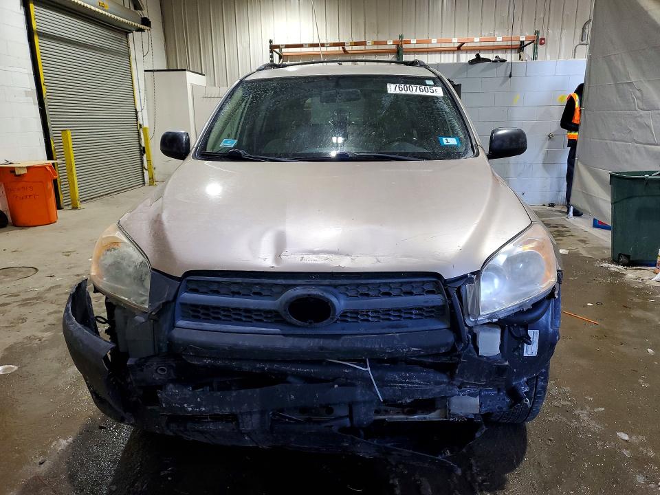 Photo 5 from auction – 2010 TOYOTA RAV4 with VIN JTMBF4DV2AD023407