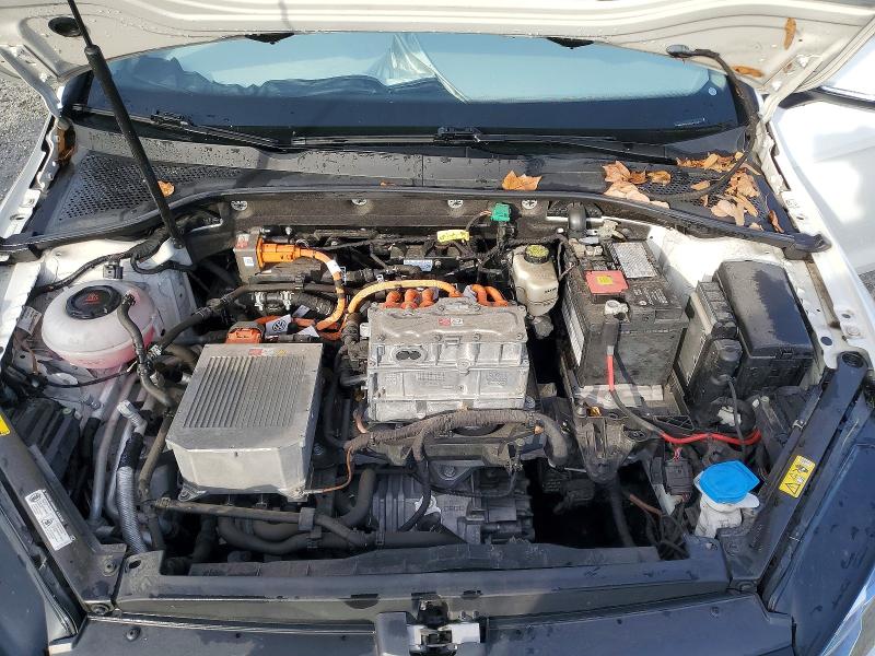 Photo 11 from auction – 2019 VOLKSWAGEN E-GOLF with VIN WVWPR7AU1KW916071