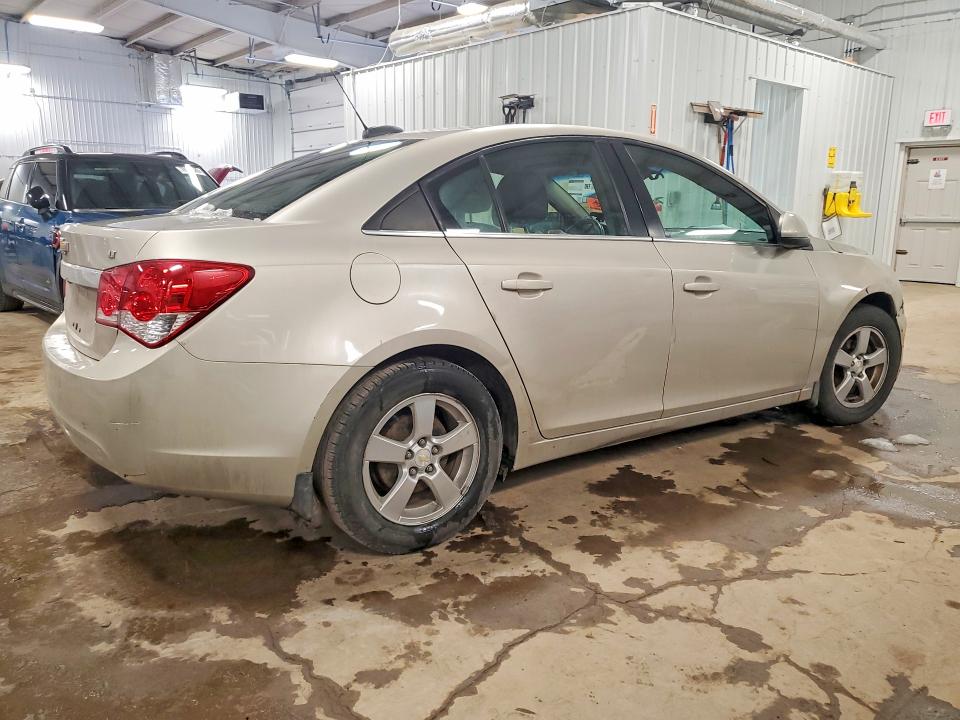 Photo 3 from auction – 2015 CHEV CRUZE with VIN 1G1PC5SB2F7170399