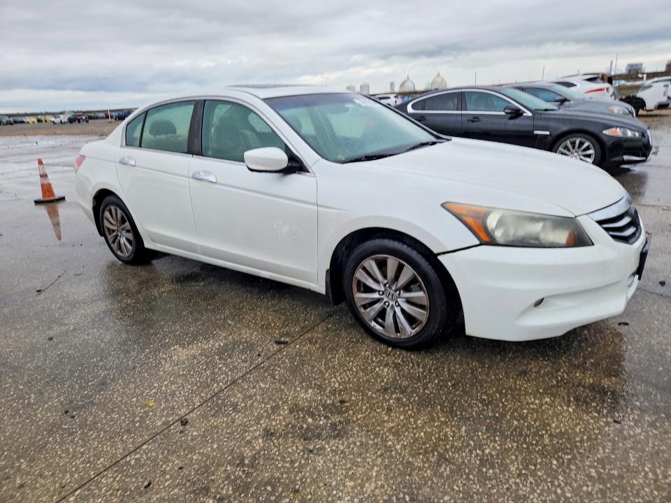 Photo 4 from auction – 2012 HONDA ACCORD EXL with VIN 1HGCP3F80CA017307