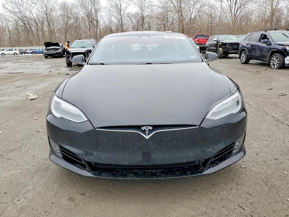 Photo 5 from auction – 2017 TESLA MODEL S with VIN 5YJSA1E21HF198963