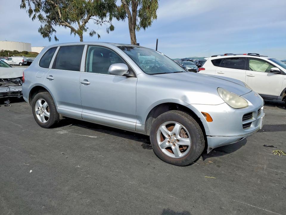 Photo 4 from auction – 2005 PORSCHE CAYENNE with VIN WP1AA29P45LA20138