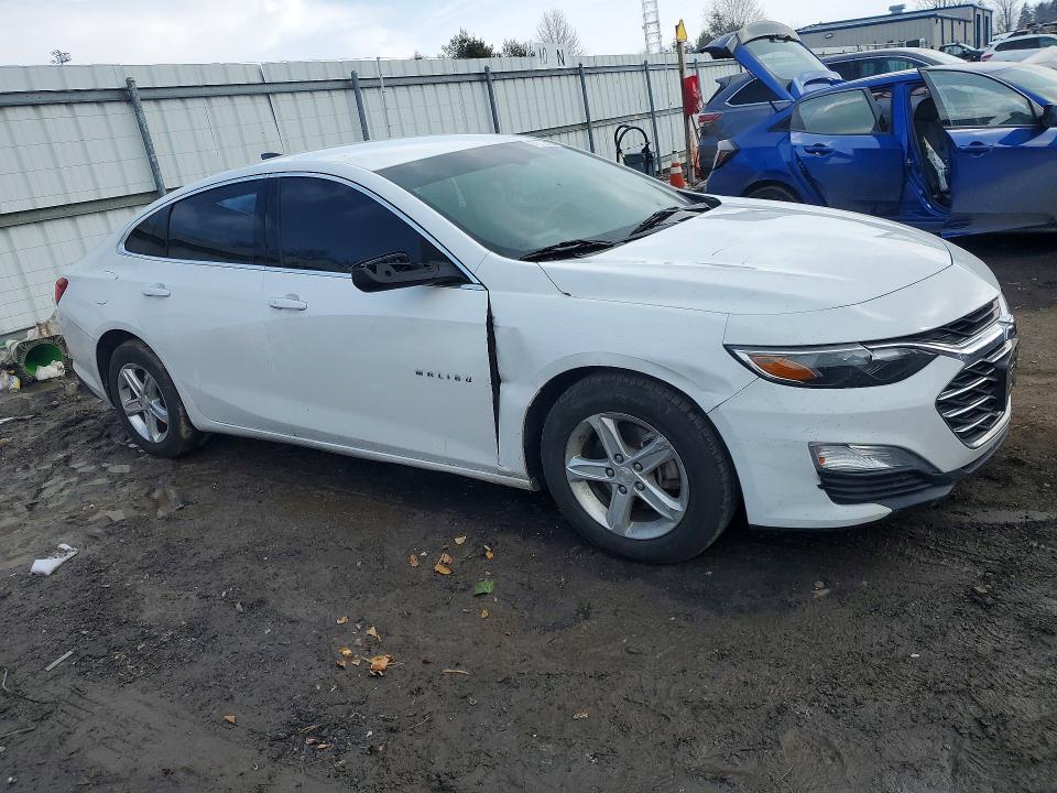 Photo 4 from auction – 2020 CHEVROLET MALIBU with VIN 1G1ZB5ST2LF157738