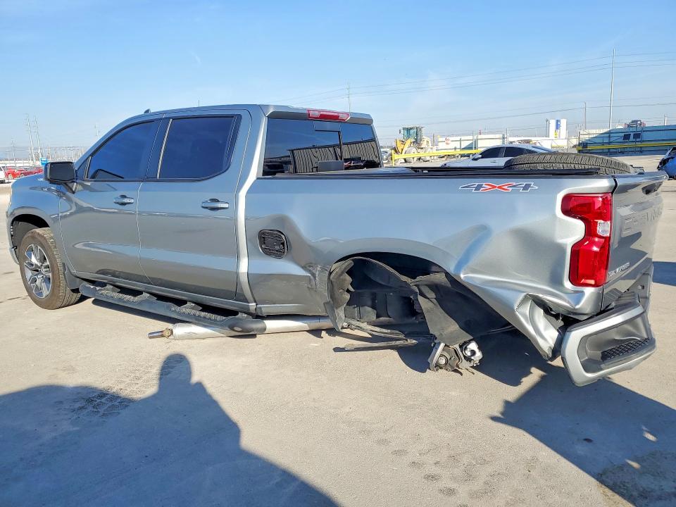Photo 2 from auction – 2025 CHEVROLET SILVERADO with VIN 1GCUKEED7SZ264853