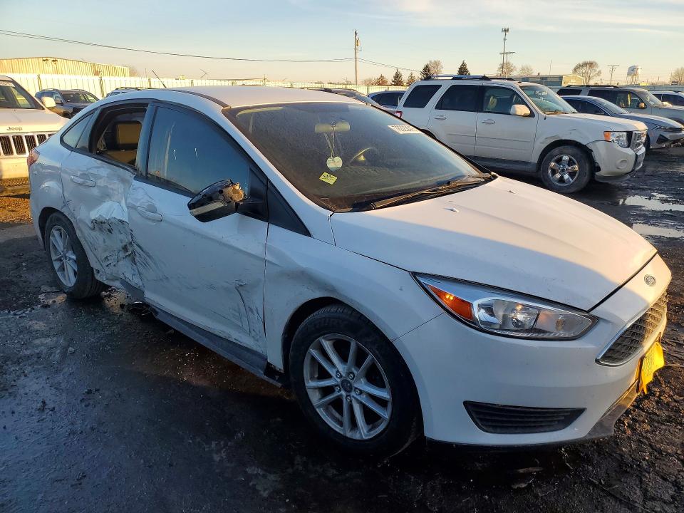Photo 4 from auction – 2017 FORD FOCUS with VIN 1FADP3F20HL275729