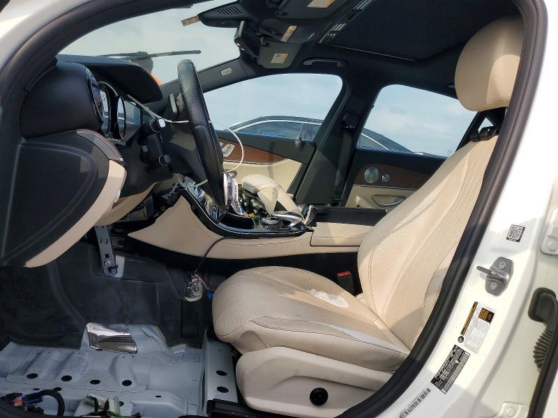 Photo 7 from auction – 2017 MERCEDES-BENZ E with VIN WDDZF4JB5HA020527