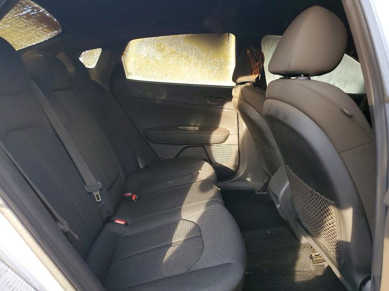 Photo 10 from auction – 2019 KIA OPTIMA with VIN 5XXGT4L36KG317396