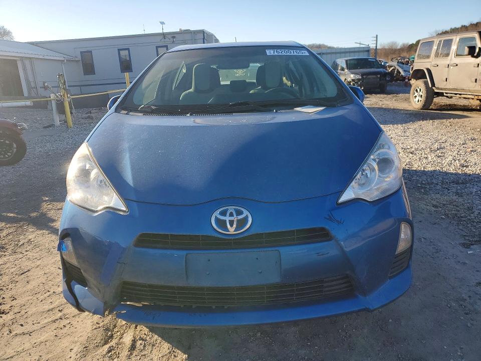 Photo 5 from auction – 2013 TOYOTA PRIUS C with VIN JTDKDTB33D1534311