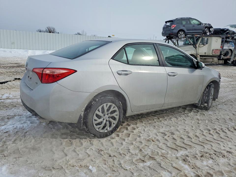 Photo 3 from auction – 2018 TOYOTA COROLLA with VIN 2T1BURHE3JC099292