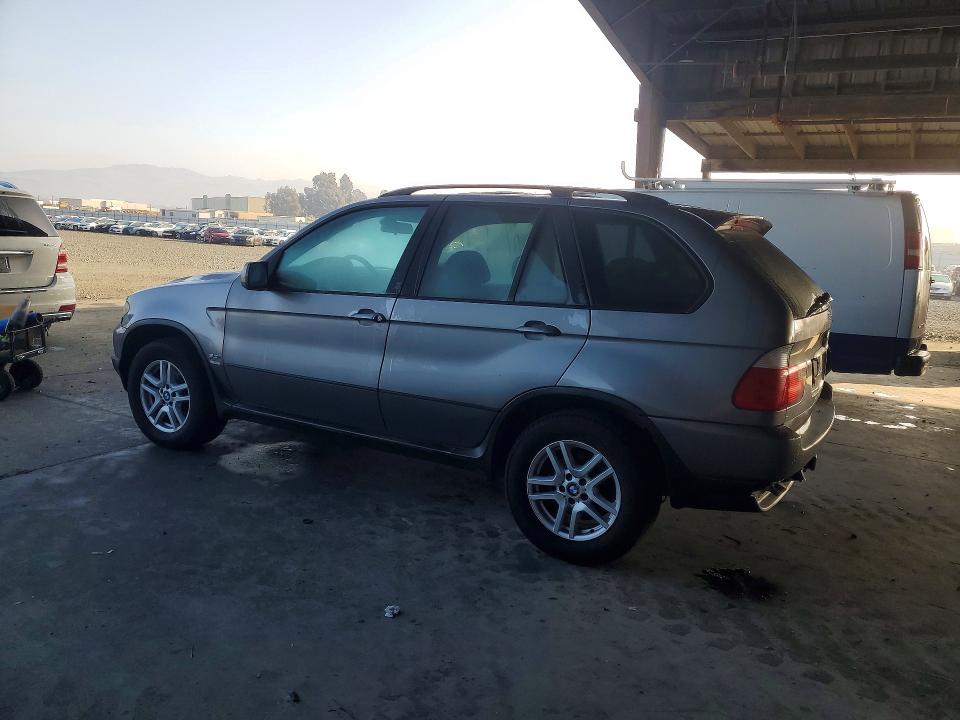Photo 2 from auction – 2005 BMW X5 3.0I with VIN 5UXFA135X5LY12480