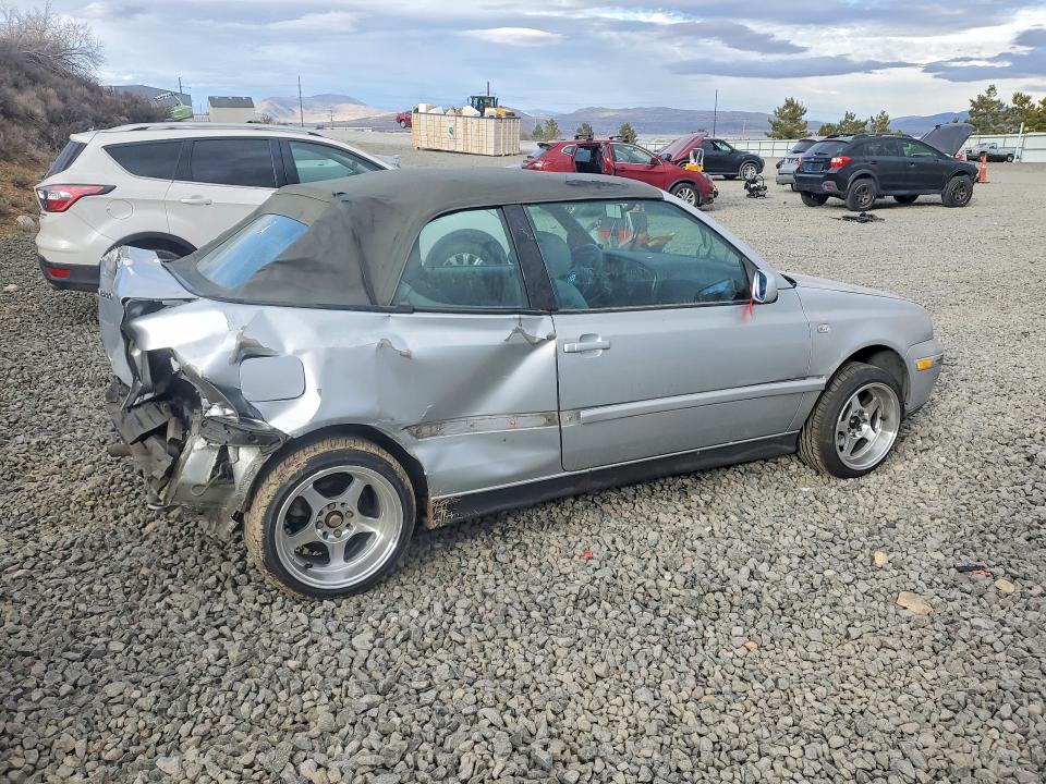 Photo 3 from auction – 2002 VOLKSWAGEN CABRIO with VIN 3VWCC21V62M810031